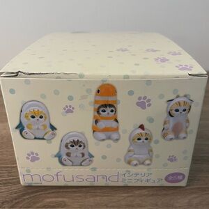 Mofusand Blind Box Set of 5 Cat Figurines